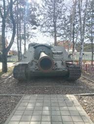1143