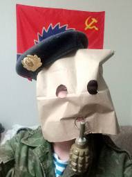 8968